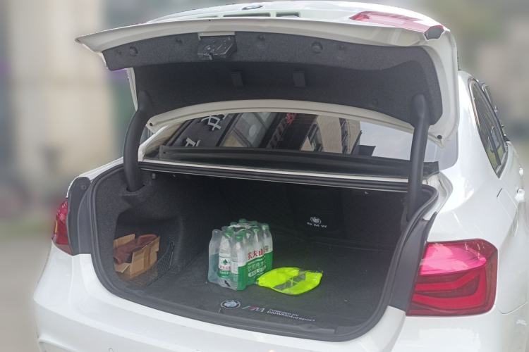 Used BMW 3 Series 2016 320i M Sport Trunk