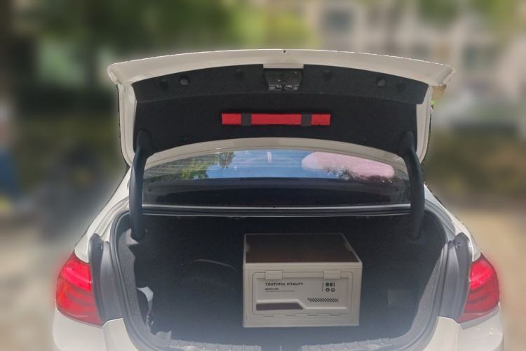 Used BMW 3 Series 2016 320Li Fashion Model Trunk