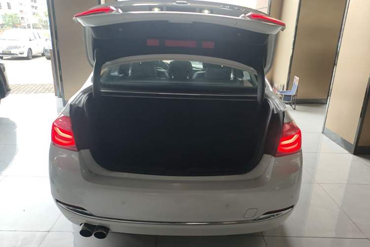 Used BMW 3 Series 2016 320Li Ambition Model Trunk