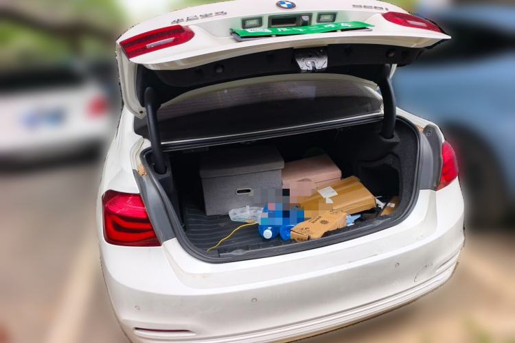 Used BMW 3 Series 2016 320i Fashion Model Trunk