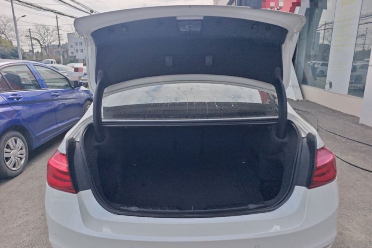 Used BMW 3 Series 2016 316i Fashion Model Trunk