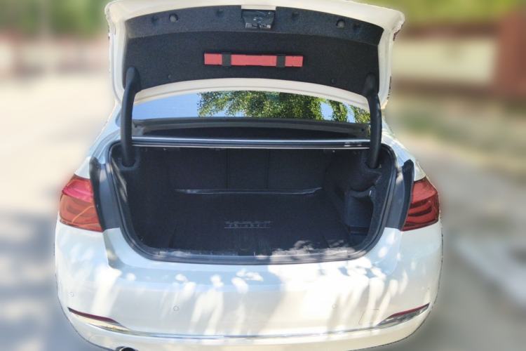Used BMW 3 Series 2016 320Li Fashion Model Trunk