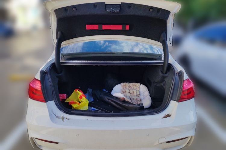 Used BMW 3 Series 2016 320i Fashion Model Trunk
