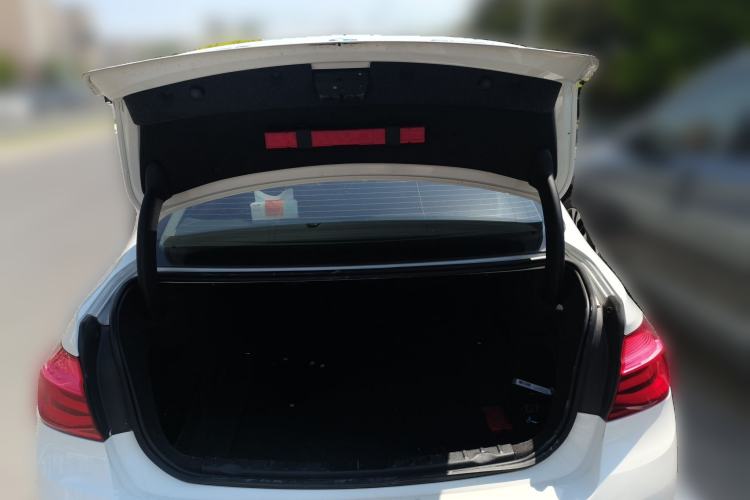 Used BMW 3 Series 2016 320Li Fashion Model Trunk