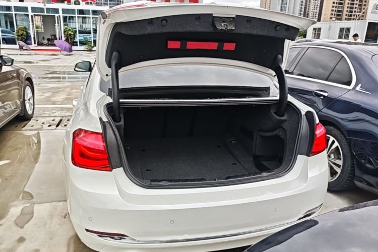 Used BMW 3 Series 2016 320Li Fashion Model Trunk