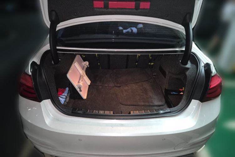Used BMW 3 Series 2016 320i Fashion Model Trunk