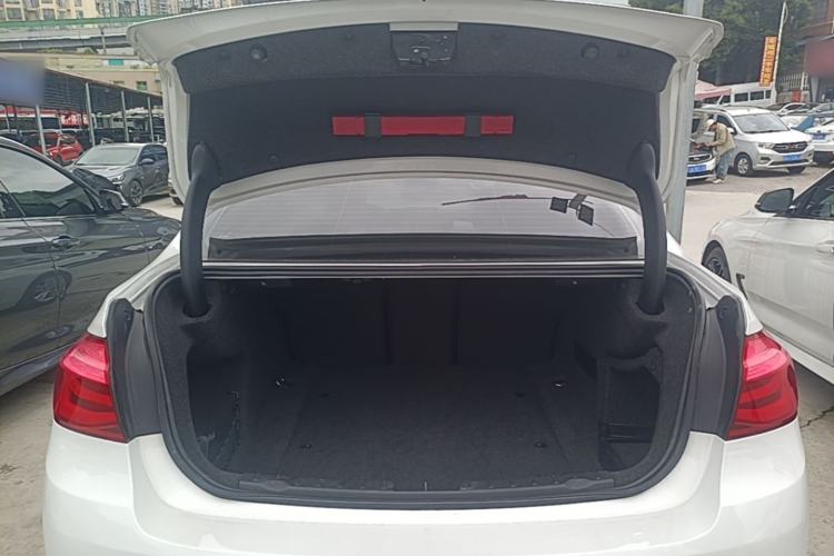 Used BMW 3 Series 2016 320Li Ambition Model Trunk