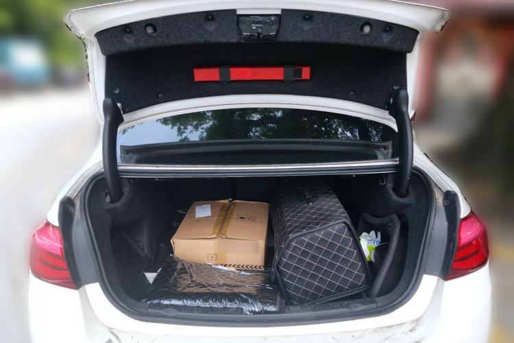 Used BMW 3 Series 2016 320Li Fashion Model Trunk