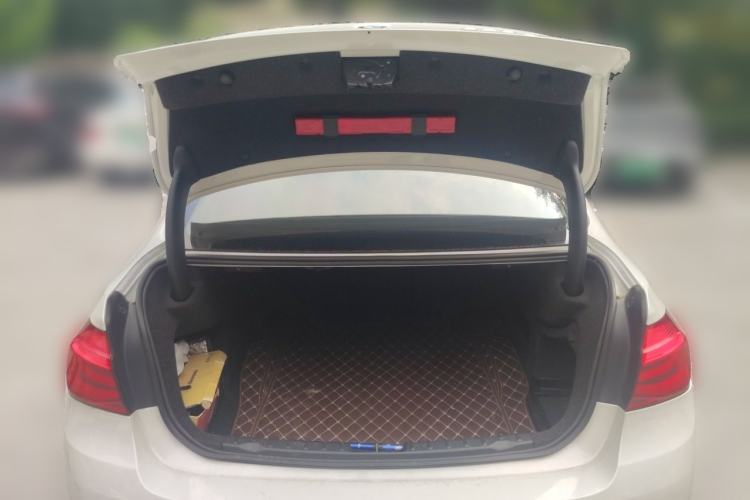 Used BMW 3 Series 2016 320Li Ambition Model Trunk