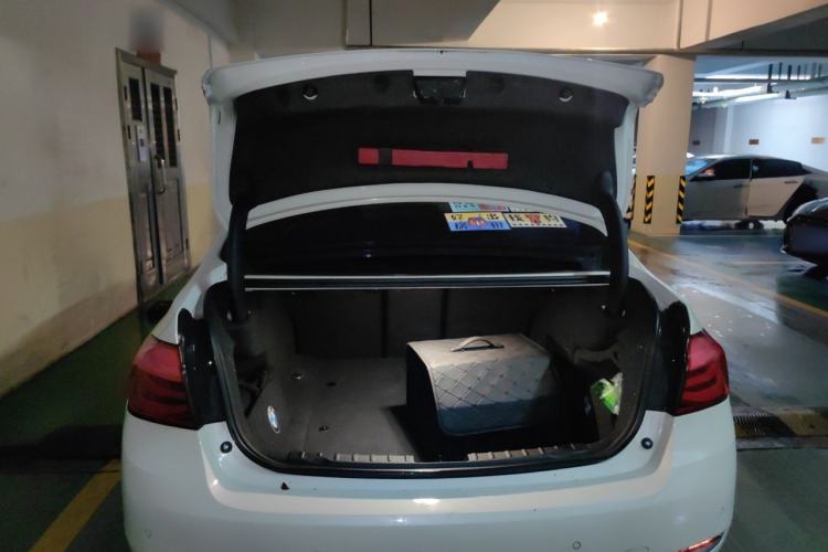 Used BMW 3 Series 2016 316Li Fashion Model Trunk