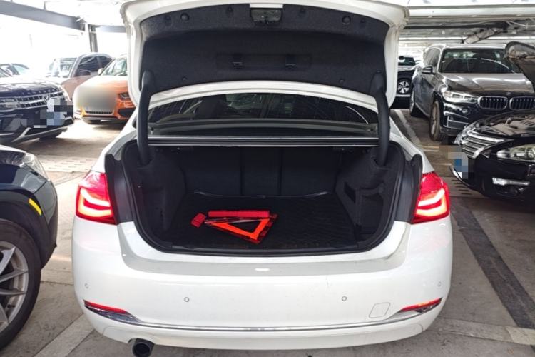 Used BMW 3 Series 2016 320Li Fashion Model Trunk