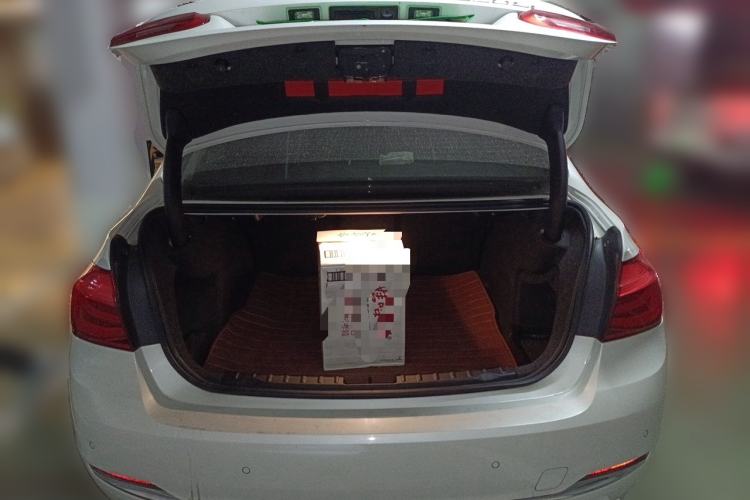 Used BMW 3 Series 2016 320Li Fashion Model Trunk