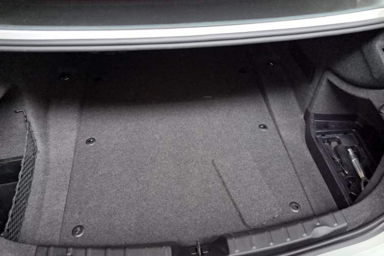 Used BMW 3 Series 2016 320Li Fashion Model Trunk