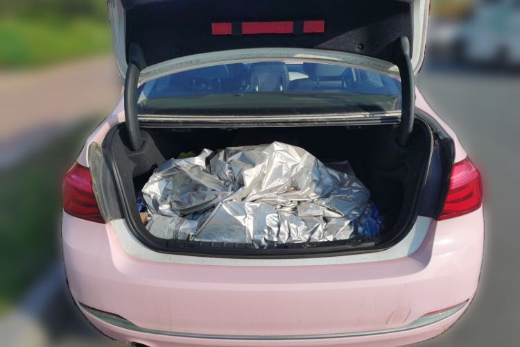 Used BMW 3 Series 2016 320Li Fashion Model Trunk