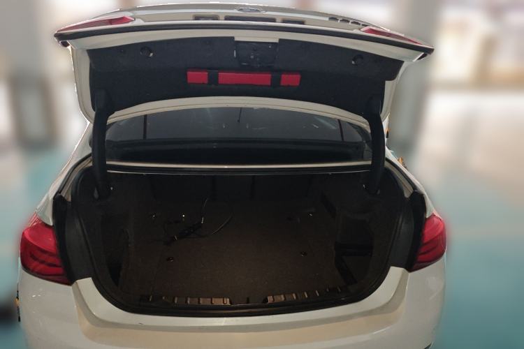 Used BMW 3 Series 2016 320Li Ambition Model Trunk
