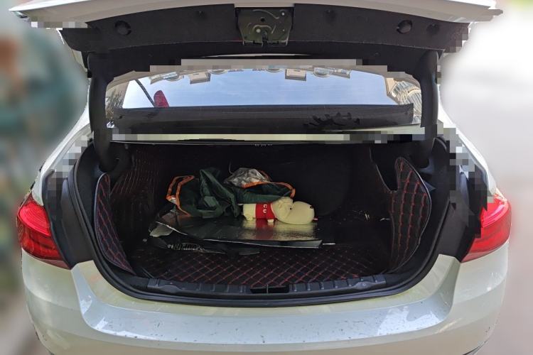 Used BMW 3 Series 2016 316Li Fashion Model Trunk