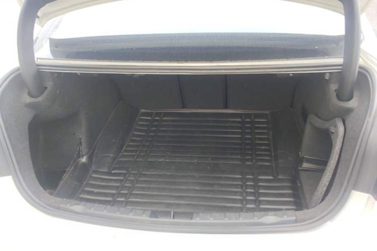 Used BMW 3 Series 2016 320Li Fashion Model Trunk