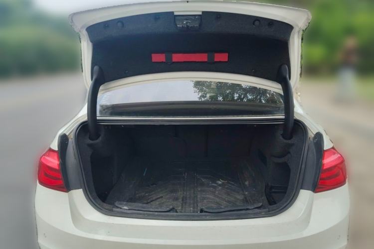 Used BMW 3 Series 2016 320i Fashion Model Trunk