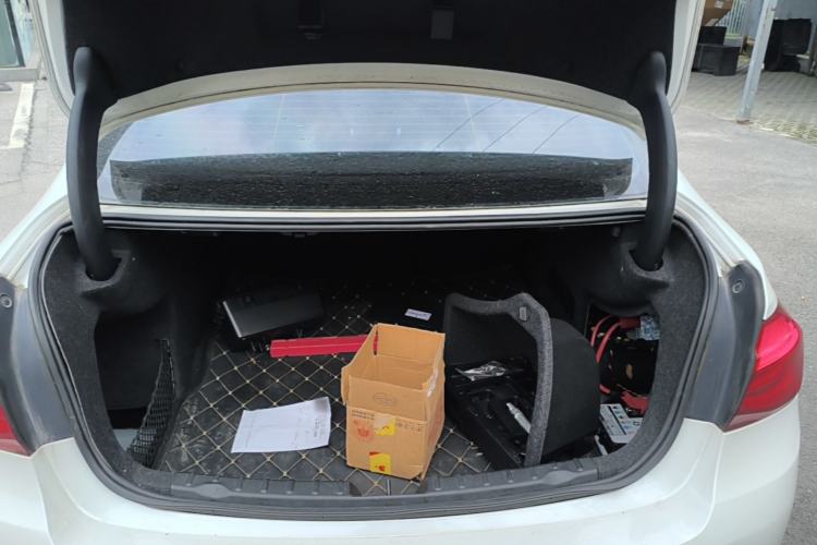 Used BMW 3 Series 2016 316Li Fashion Model Trunk