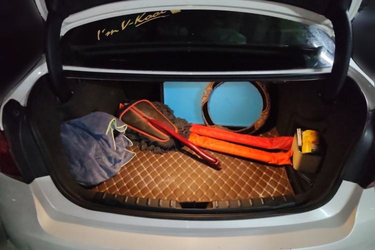 Used BMW 3 Series 2016 320Li Fashion Model Trunk