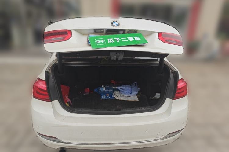 Used BMW 3 Series 2016 316Li Fashion Model Trunk