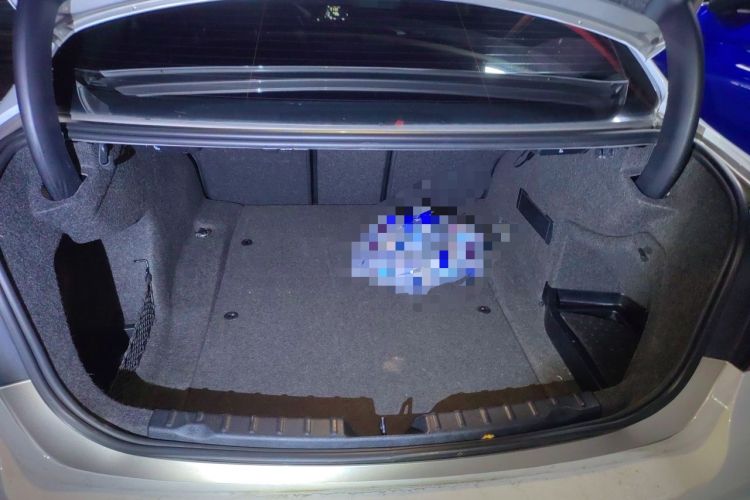 Used BMW 3 Series 2016 320Li Fashion Model Trunk