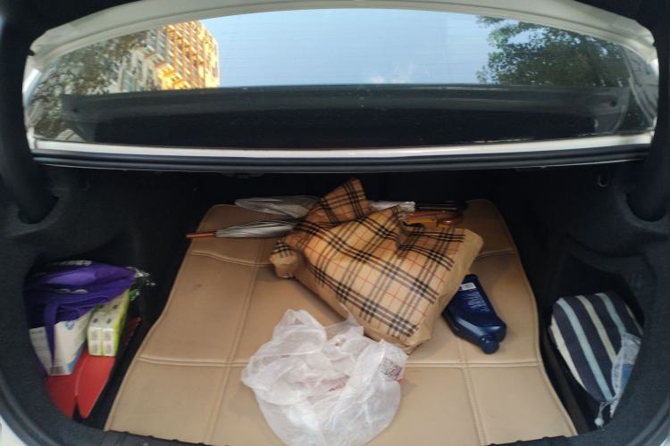 Used BMW 3 Series 2016 316Li Fashion Model Trunk