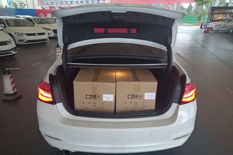 Used BMW 3 Series 2016 320i Fashion Model Trunk