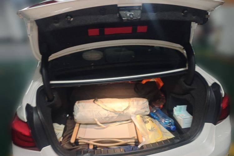 Used BMW 3 Series 2016 316Li Fashion Model Trunk