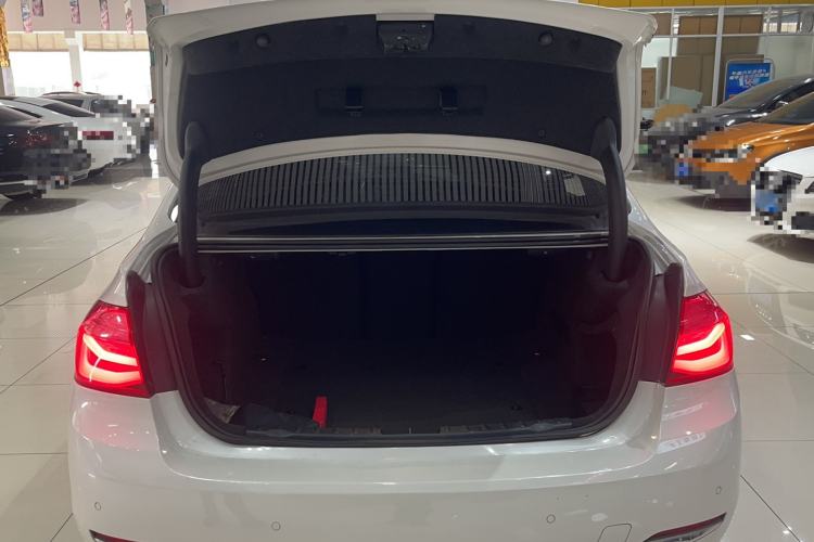 Used BMW 3 Series 2016 320Li Ambition Model Trunk