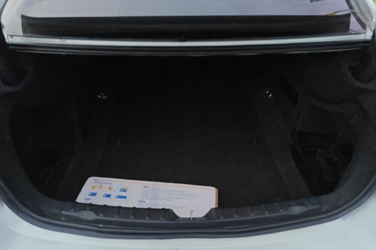 Used BMW 3 Series 2016 320Li Fashion Model Trunk