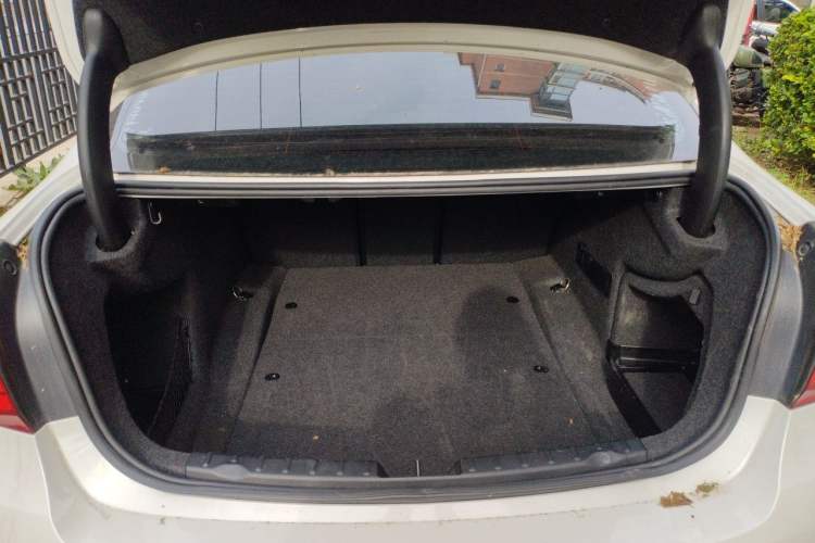 Used BMW 3 Series 2016 320Li Ambition Model Trunk