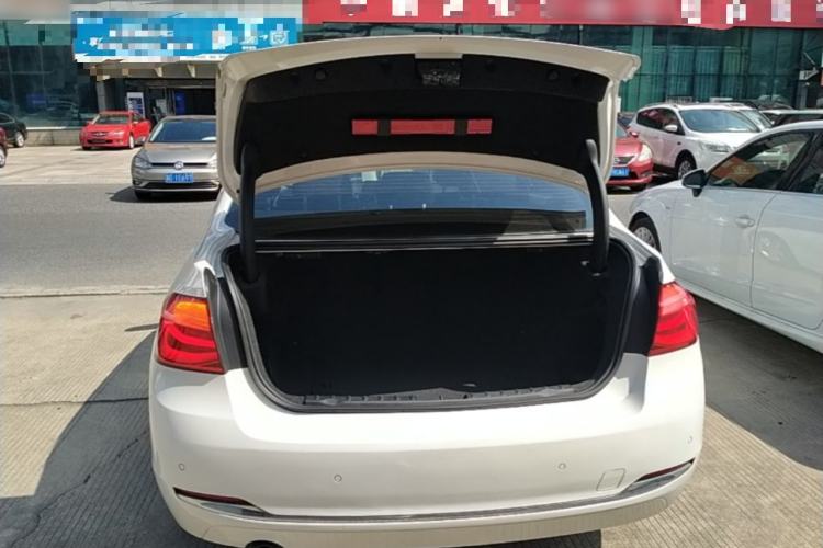 Used BMW 3 Series 2016 320Li Fashion Model Trunk