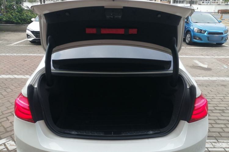 Used BMW 3 Series 2016 316i Fashion Model Trunk