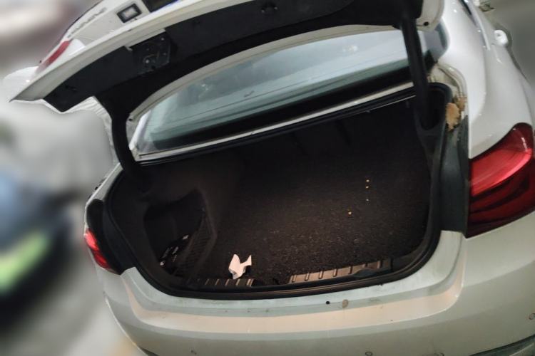Used BMW 3 Series 2016 328Li Fashion Model Trunk