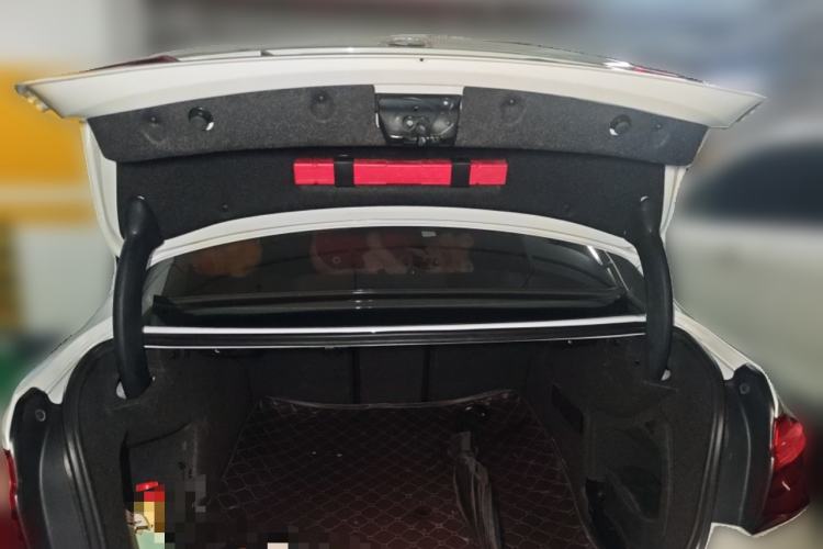 Used BMW 3 Series 2016 316Li Fashion Model Trunk