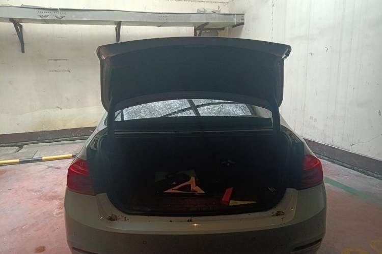 Used BMW 3 Series 2016 320i Fashion Model Trunk
