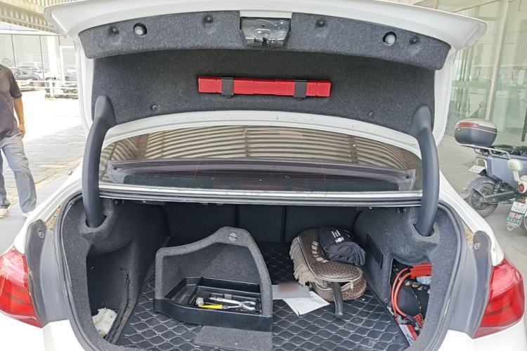 Used BMW 3 Series 2016 320i Fashion Model Trunk
