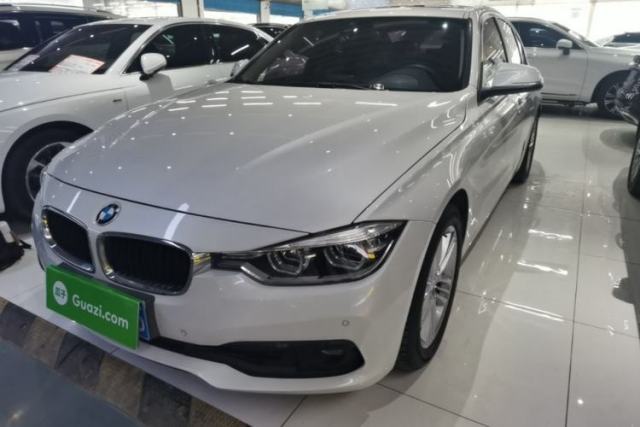 Used BMW 3 Series 2016 320i Fashion Model