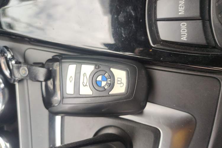 Used BMW 3 Series 2016 316Li Fashion Model Vehicle Key