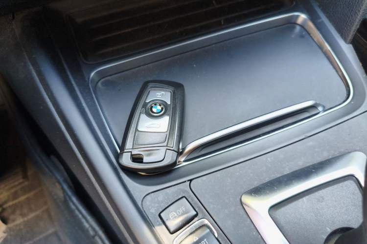 Used BMW 3 Series 2016 320Li Ambition Model Vehicle Key