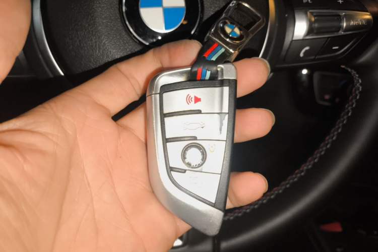 Used BMW 3 Series 2016 320i Fashion Model Vehicle Key