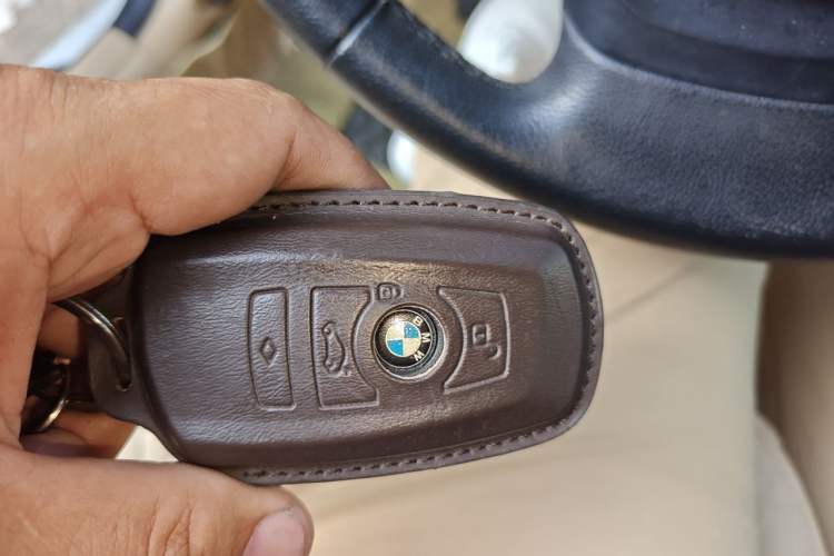 Used BMW 3 Series 2016 320i Fashion Model Vehicle Key
