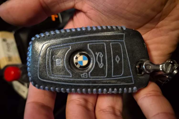 Used BMW 3 Series 2016 320i Fashion Model Vehicle Key