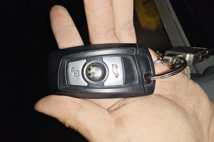 Used BMW 3 Series 2016 328Li Fashion Model Vehicle Key