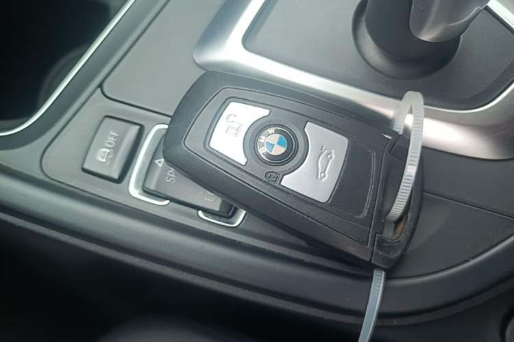 Used BMW 3 Series 2016 320Li Ambition Model Vehicle Key