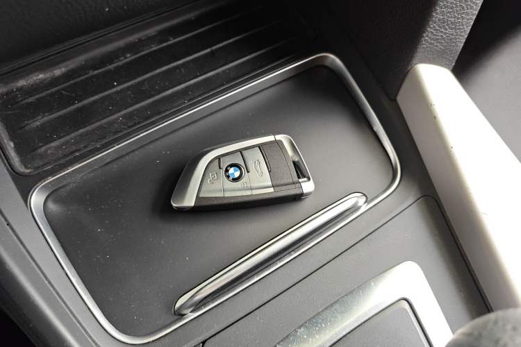Used BMW 3 Series 2016 320Li Ambition Model Vehicle Key