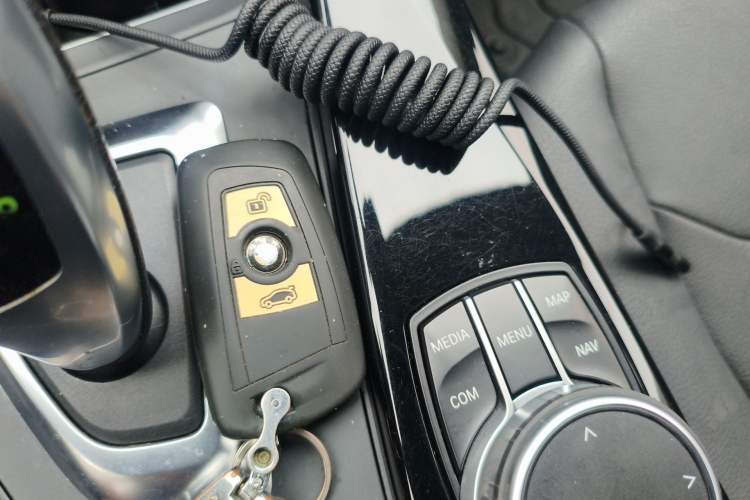 Used BMW 3 Series 2016 320Li Ambition Model Vehicle Key