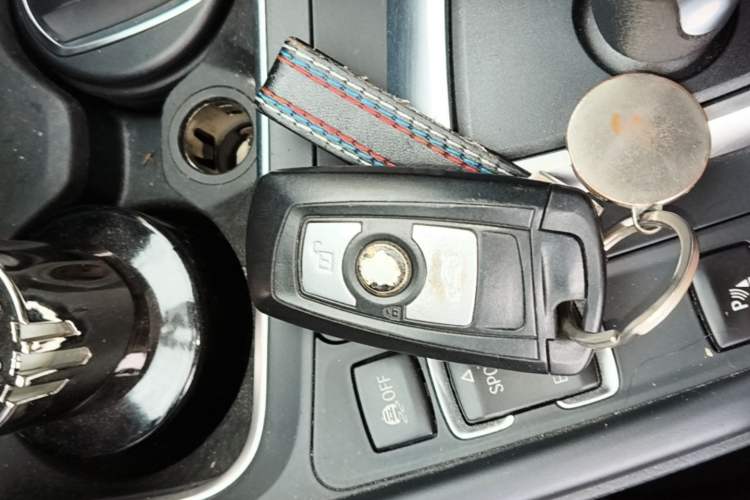 Used BMW 3 Series 2016 316Li Fashion Model Vehicle Key