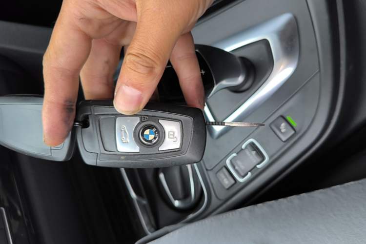 Used BMW 3 Series 2016 316Li Fashion Model Vehicle Key
